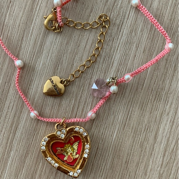 Betsey Johnson Jewelry - Betsey Johnson heart lackey pearl necklace vintage y2k